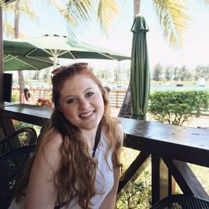 Meet your Posher, Julia