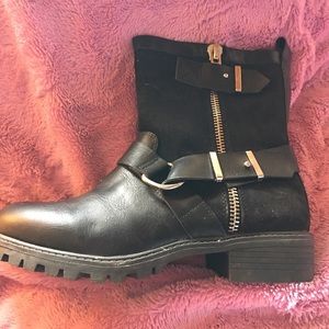 Size 8 Black Motorcycle Boots NEW
