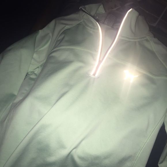 mint green vs pink sweater. never worn.