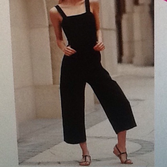 Loose fitting overalls