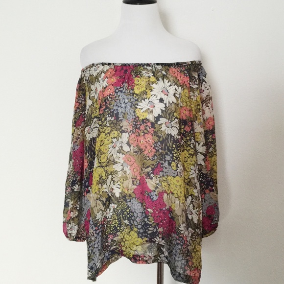 Anthropologie Tops - Anthropologie Edme & Esyllte Floral Print Blouse