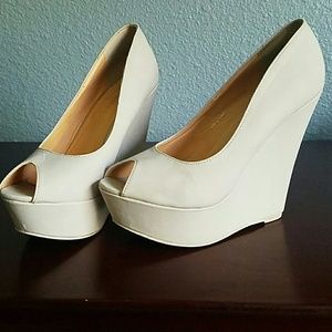 Cream wedges
