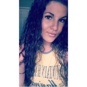 Meet your Posher, Bobbie