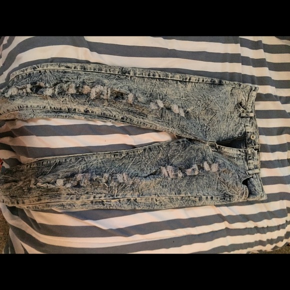 Ripped Acid Wash