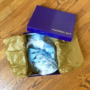 NIB MaddenGirl Raceyyy lace up heel