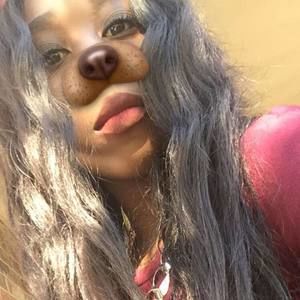 Meet your Posher, Ciara