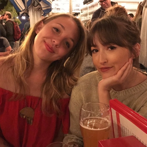 Meet your Posher, Nicöle - Picture 2 of 2