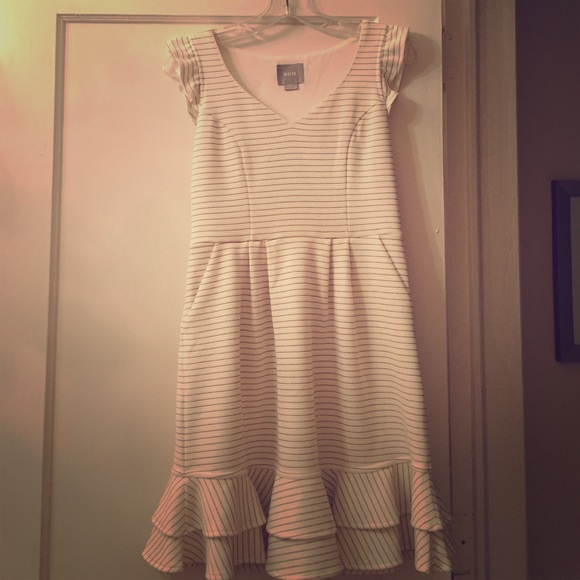 Ruffles white dress with black pinstripes