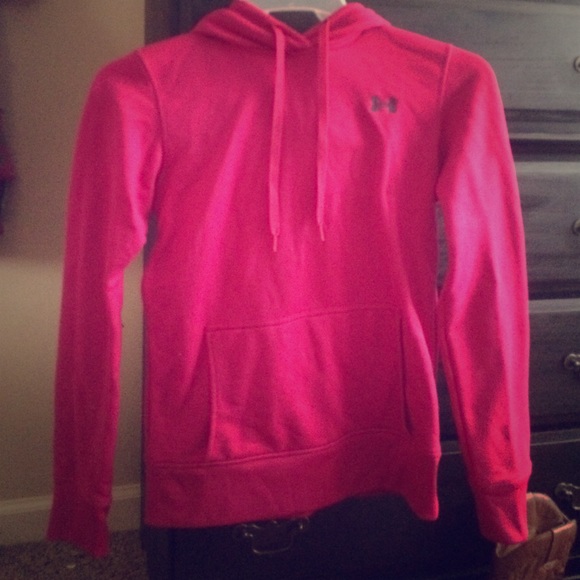 Small Under Armour hoodie - Picture 1 of 3