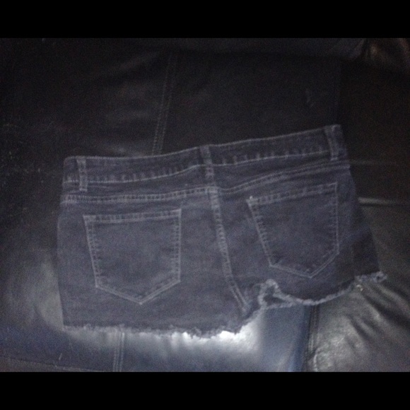 Shorts - Picture 2 of 2