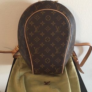 Copy of Louie Vuitton back pack..Looks awesome.