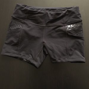 Reserved Lululemon 4 shorty short