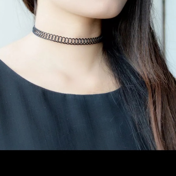 Women's fashion choker😍 - Picture 2 of 2