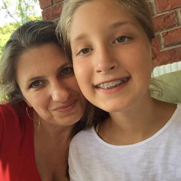 Meet your Posher, Sara - Picture 1 of 1