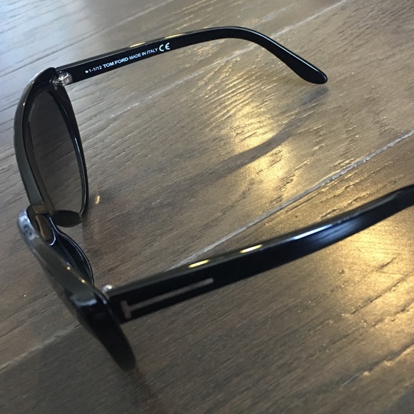 Tom Ford cat eye plastic frame sunglasses.