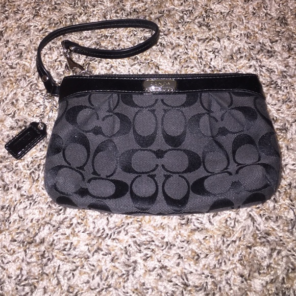 SOLD!!!Black Coach wristlet - Picture 1 of 2