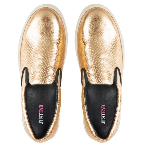 🚫🚫 SOLD.....JUST FAB gold sneakers