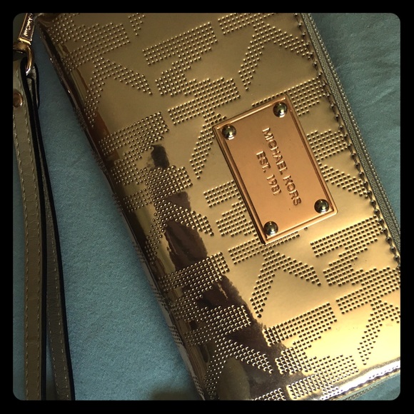 Michael Kors wallet