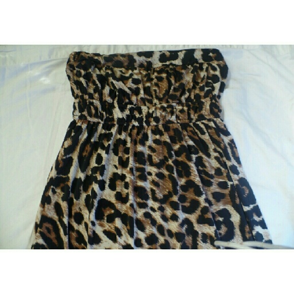 Leopard Print Sleeveless Dress (full-length)