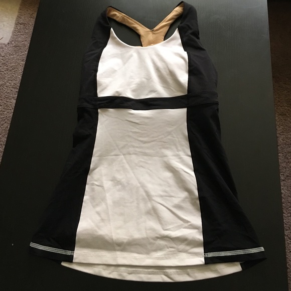 Lululemon tank perfect condition