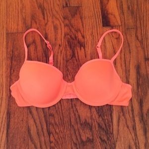 NWOT Peach Bra 36B