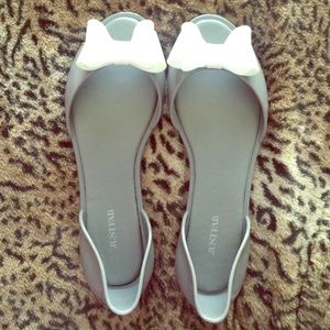 🔴🔴 SOLD....JUST Fab brand new slip on bow flats