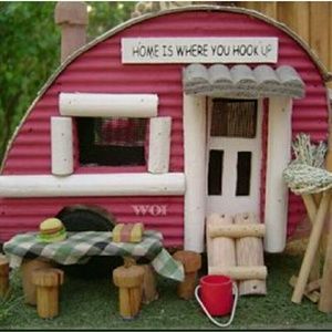 Travel Trailer & Feed Store Birdhouse