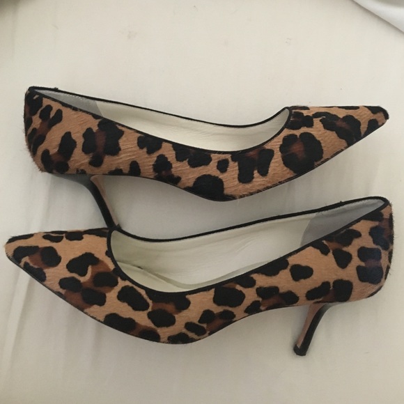 Anne Klein, Leopard print, kitten heel. Size 9.5