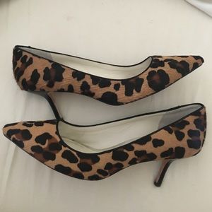 Anne Klein, Leopard print, kitten heel. Size 9.5