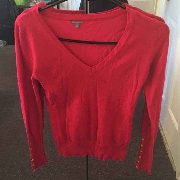 Beautiful hot pink sweater with button detail