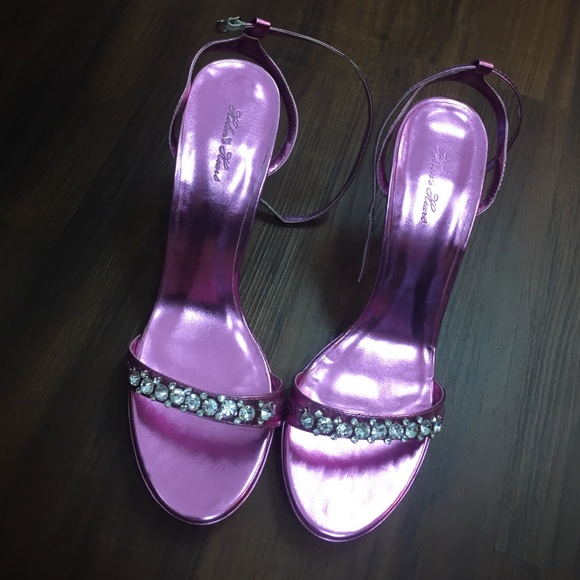 Light pink high heels size 9.5