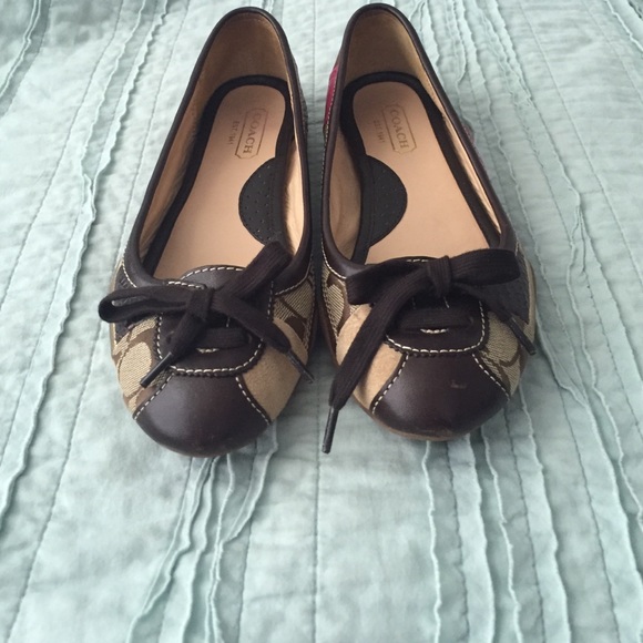 SOLDCoach Flats - Picture 2 of 4