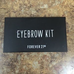 Forever 21 Eyebrow Kit Brown/Light 900