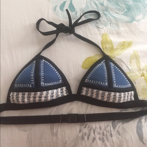 LAST CHANCE 22🅿️🅿️Triangl Crochet Tie Bikini Top