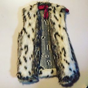 Fur vest