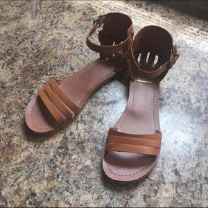 Dolce Vita brown strappy ankle sandals 9.5