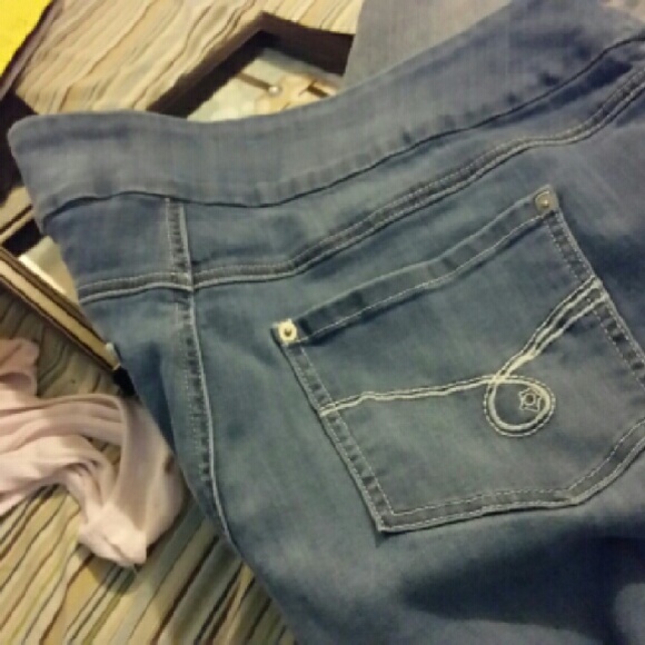BLUEBERRY JEANS