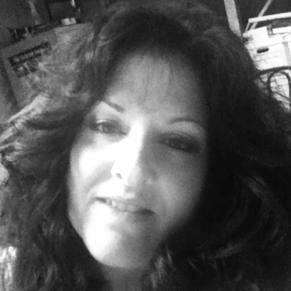 Meet your Posher, Annette