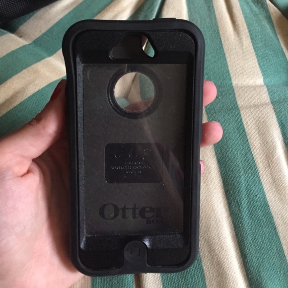 Outter box IPhone 5