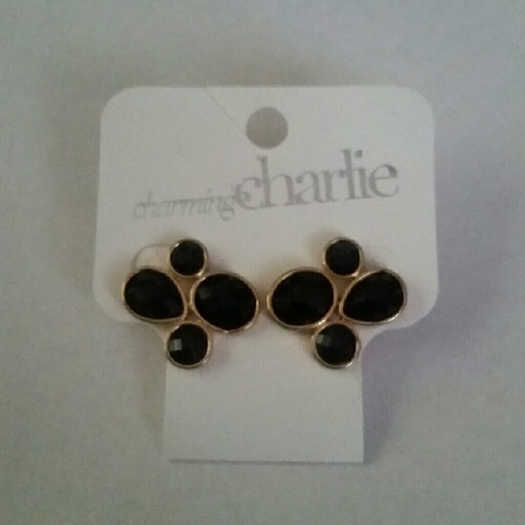 Earring - Picture 2 of 3