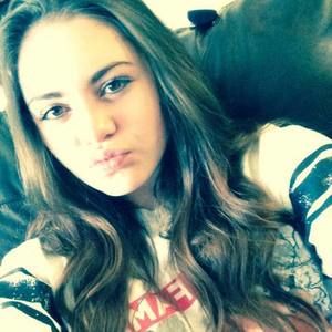 Meet your Posher, Desirae