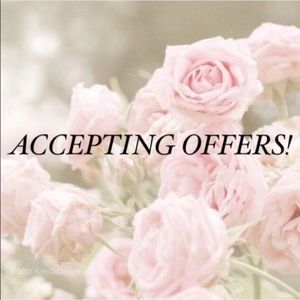 ACCEPTING ALL REASONABLE OFFERS!💁🏾