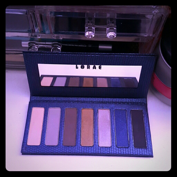 LORAC SKINNY EYESHADOW PALETTE IN NAVY!!