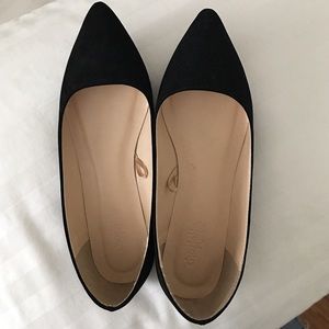 Pointed toe flats