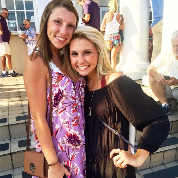 Meet your Posher, Becca