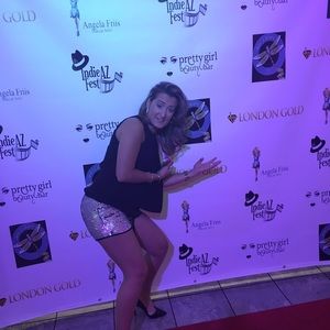 Meet your Posher, Diana