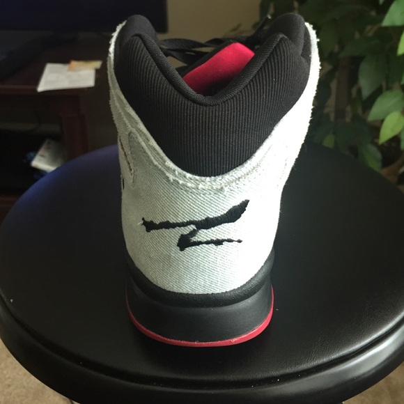 Andre Agassi air challenges denim - Picture 2 of 4