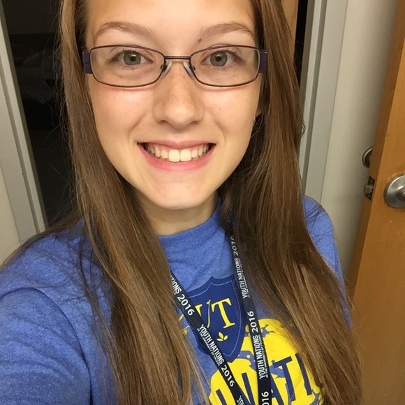 Meet your Posher, Erin - Picture 1 of 1