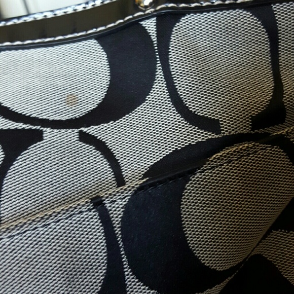 SOLD Coach purse! - Picture 3 of 4