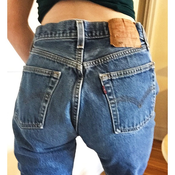🚫SOLD🚫🍍Vintage Levi's 501 Size 28🍍 - Picture 2 of 4